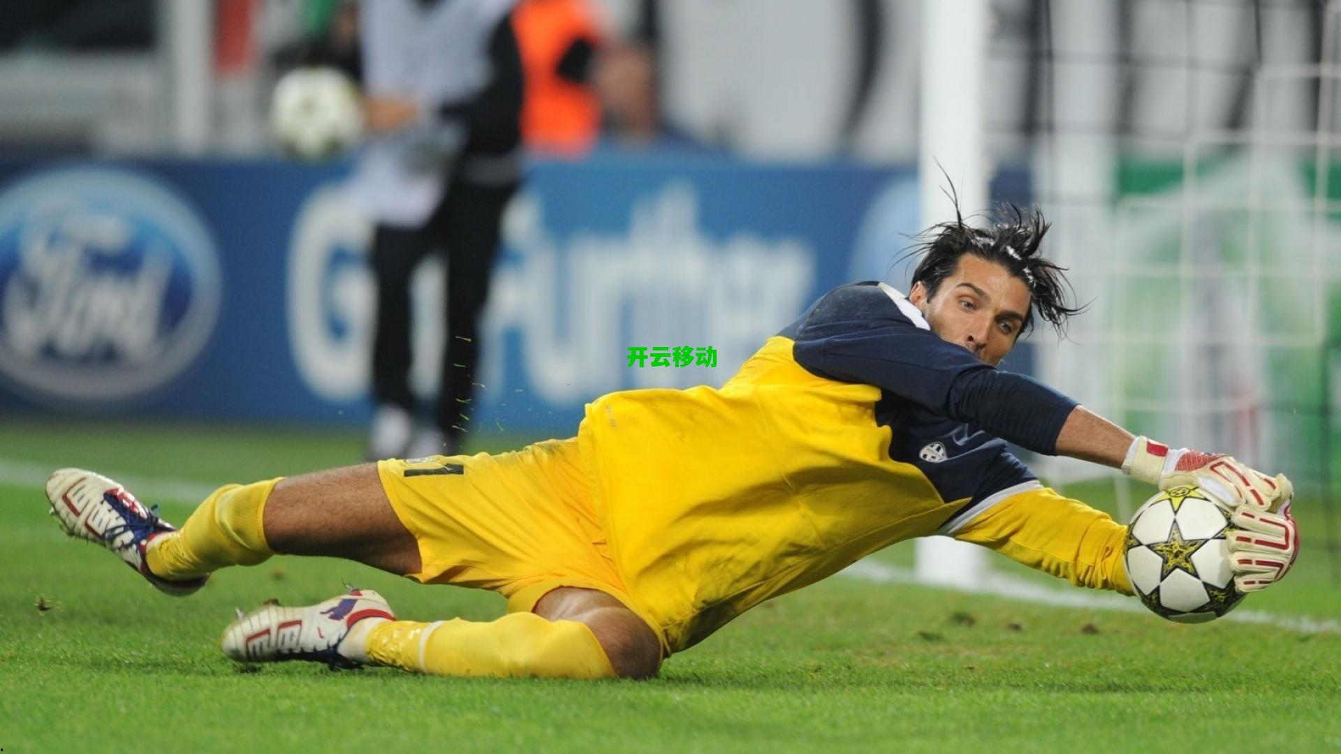 赛后发声风暴，双红会激战落幕，红魔受访次数刷新队史，舆论漩涡中的曼联何去何从？